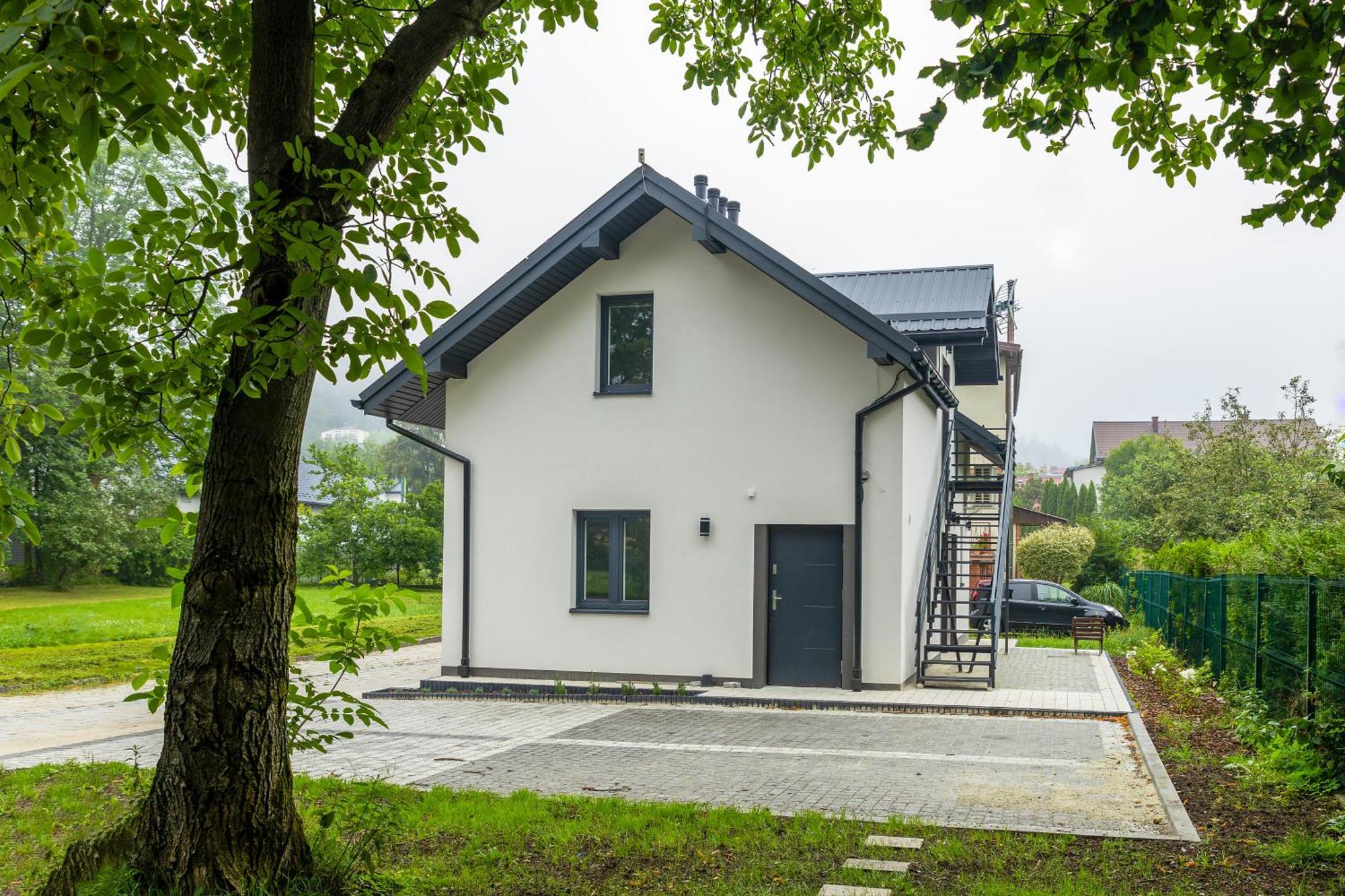 Debowy Zakatek Apartment *
